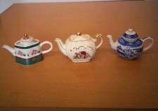 Vintage 1950s Sadler English Cube Mini Teapot + 2 X Porcelain Art VGC ❤️ CHARITY