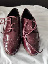 Evans Women’s UK 5 Extra Wide Burgundy Patent Brogue Lace Up Shoe RRP £35