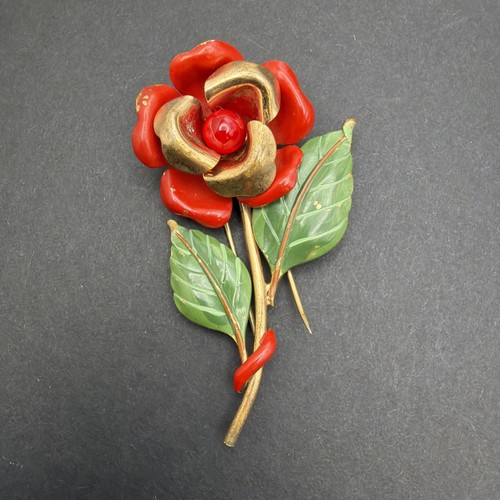 Vintage crown trifari red rose - trifari,