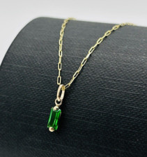 375 9ct Yellow Gold Emerald