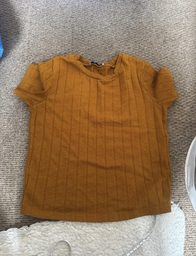 Zara short sleeve top - sleeve,