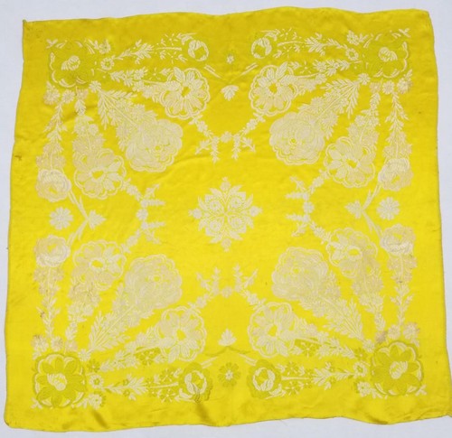 Vintage traditional floral - traditional,