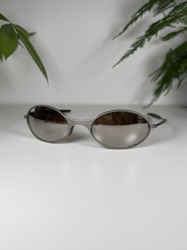 Oakley wire gen titanium - oakley,