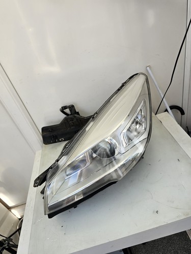 2012 ford kuga headlight xenon - 2012,