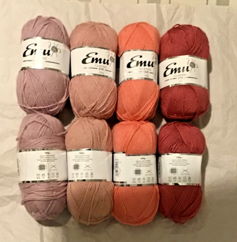 Emu classic yarn 100 - dk,