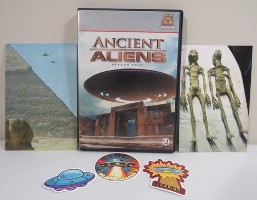 Bundle ufo alien items - of,