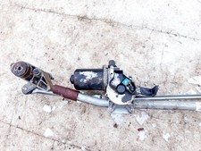 a1698200300 Front Windshield