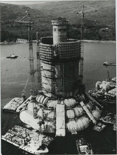 Ninian central platform oil - platform,