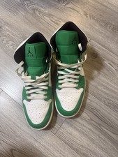 Jordan 1 Lucky Green Sneakers