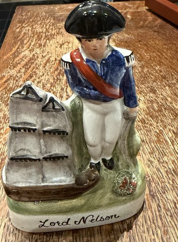 Admiral lord nelson figurine - lord,
