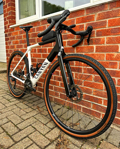 Canyon grail gravel - gravel, bike