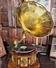HMV Antique Gramophone