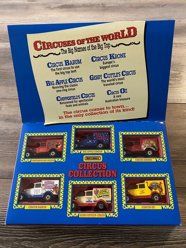 The circus comes - circus,