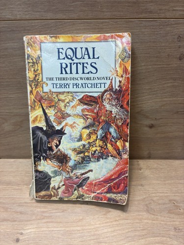 Terry pratchett equal rites - pratchett,
