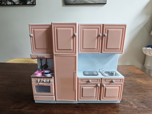 Vintage sindy dollhouse - vintage,