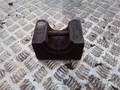 Vintage bygone 7lb weight - vintage,