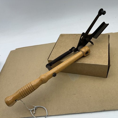 Vintage clay pigeon - vintage,