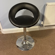 Tall Bar Stool / chair