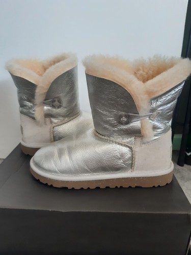 Ugg bailey button - bailey, metallic