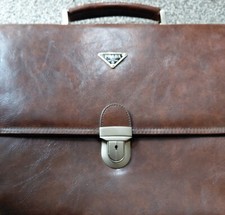 prada briefcase Brown leather in very good condition 