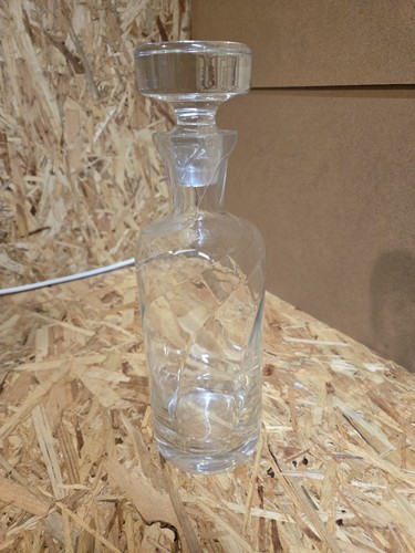 Glass decanter with stopper - with,