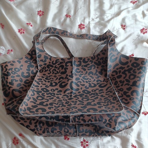 Ladies large capacity - capacity, animal