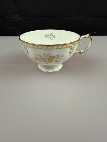 Royal crown derby james - royal, st