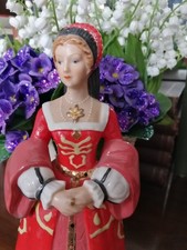 Queen Mary Figurine By