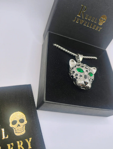 Green eyed leopard stainless - green,