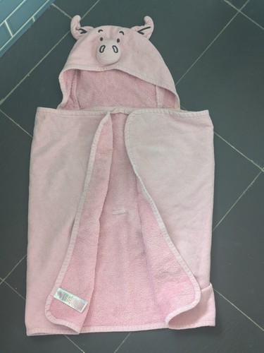 Percy pig bath towel - percy,