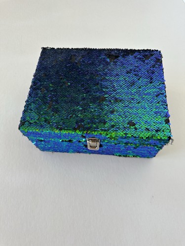 Green blue iridescent sequins - blue,
