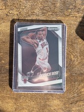DERRICK ROSE 2024-25 PRIZM BLACK LEGENDS WHITE PRIZM BULLS /175 
