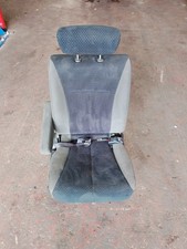 Nissan Elgrand E51 2002 - 2010