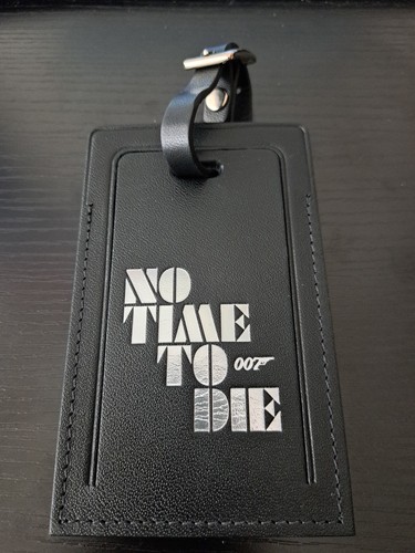 Globe trotter james bond - james, no