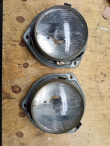 Pair headlights - of,