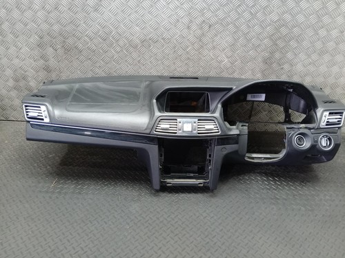 Mercedes class dashboard - e,