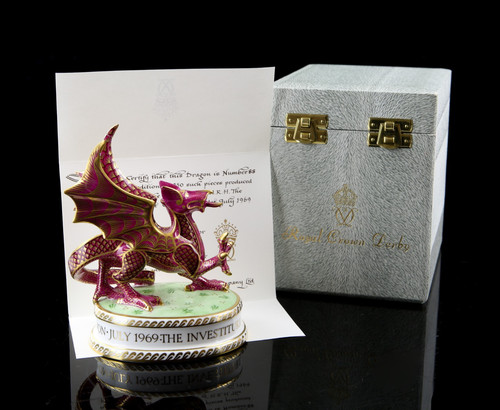 Royal crown derby welsh - crown,