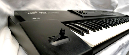 Roland synthesizer black - xp-10,
