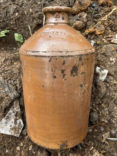 Salt glazed flagon - ginger, beer