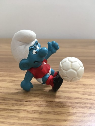 Vintage smurf football player - vintage,