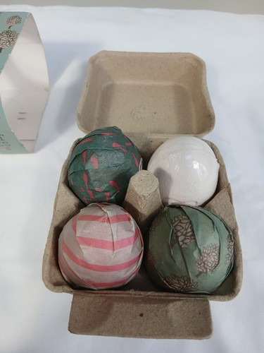 New joules bath fizzers egg - new,