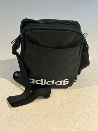 Adidas linear - adidas,