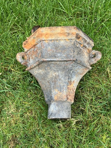 Cast iron rain hopper corner - rain,
