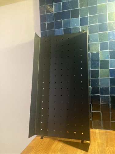 Black string shelf metal - string,
