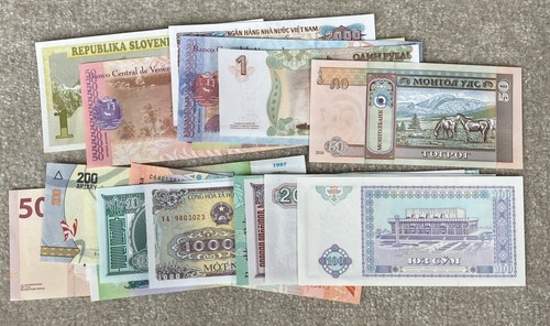Joblot x different - 30,