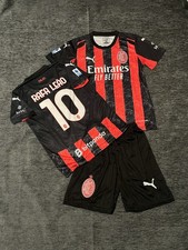 Italian football team 25/26 home kit. Size : 128, (7-8) Years.
