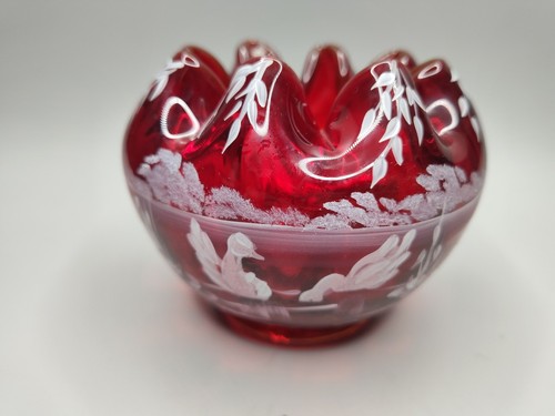 Fenton 2002 red - 2002, bowl