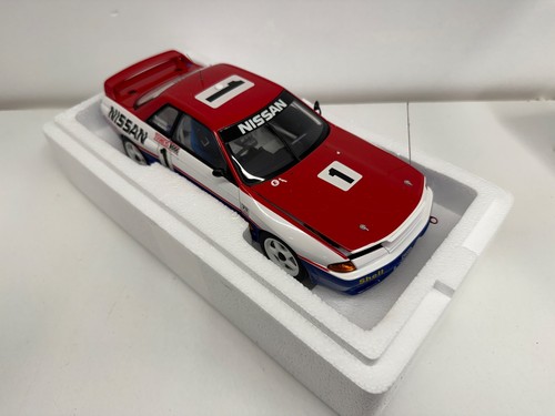 Autoart nissan skyline - 1/18,