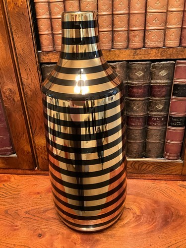 Next large black - &, stripe