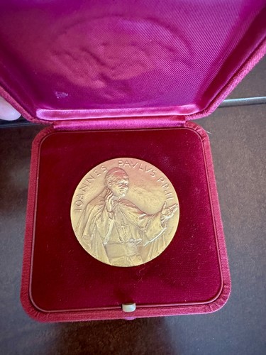 1987 pope john paul gold - paul, ii